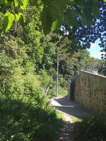 Boulderbereich West zum Parkplatz