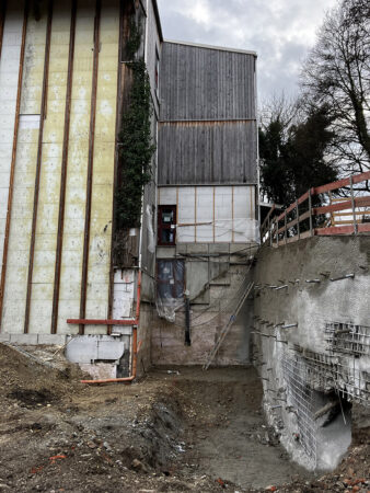Baugrube nach dem Abriss der Kletter-Freianlage, März 2023